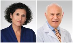 Carol Feghali-Bostwick, Ph.D. (izquierda) y John Varga, M.D. (derecha) trabajan con los NIH en la investigación sobre la esclerodermia. 
